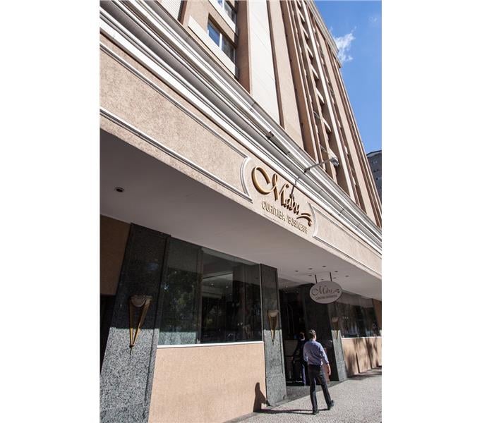 Mabu Curitiba Business_Fachada Dia.jpg