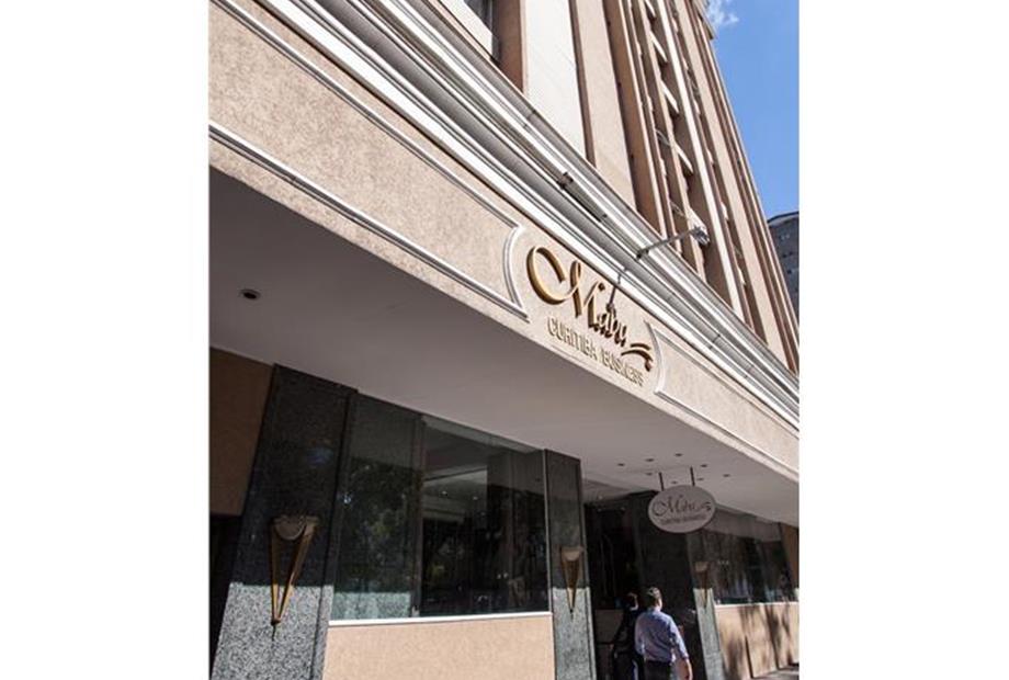 Mabu Curitiba Business_Fachada Dia.jpg