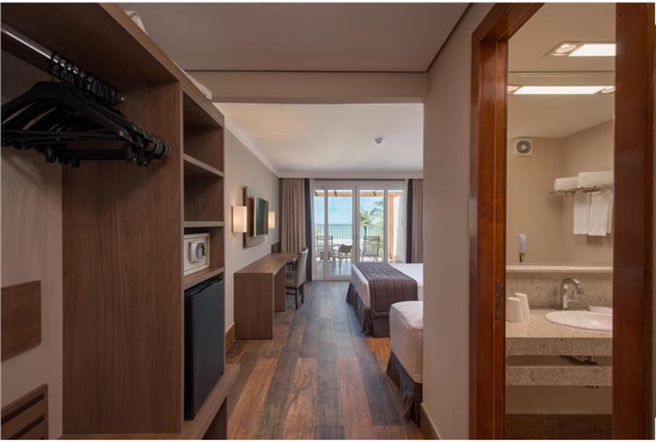 SUPERIOR FRENTE MAR COM VARANDA