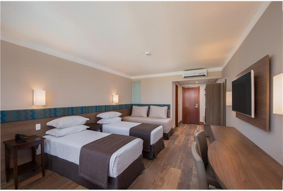 SUPERIOR FRENTE MAR COM VARANDA