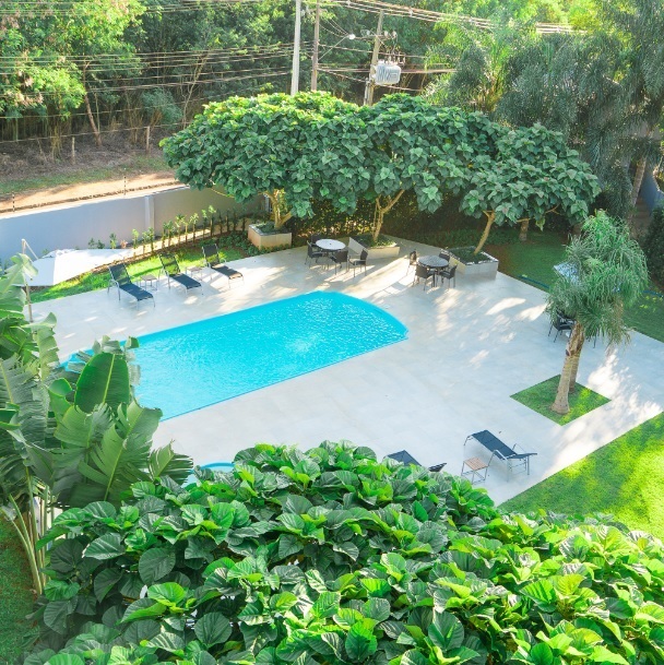 PISCINA 2.jpg