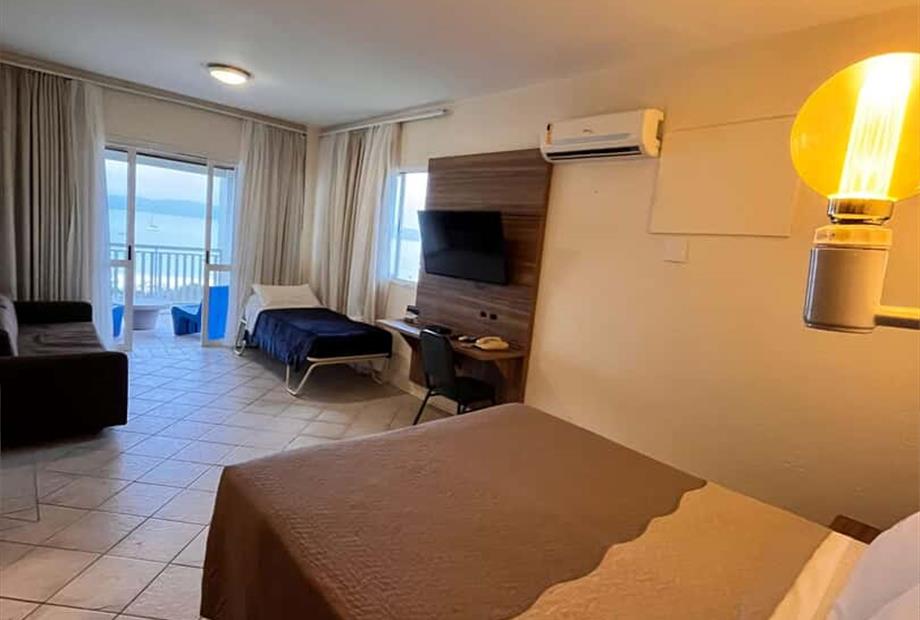 luxo especial frente mar.jpg