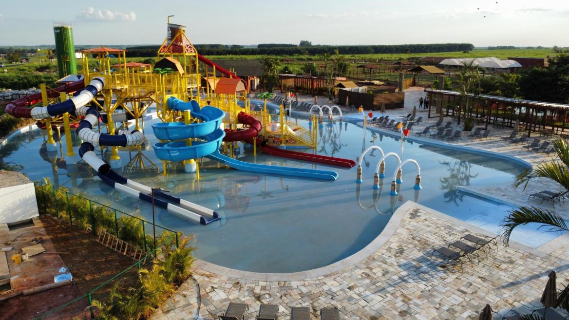 kids acquaville 4.jpeg