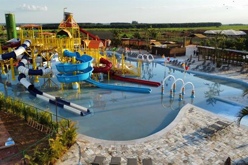 kids acquaville 4.jpeg