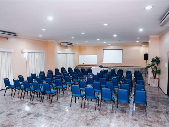 sala de eventos.jpg