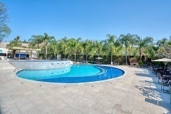 piscina.vialecataratas.jpg