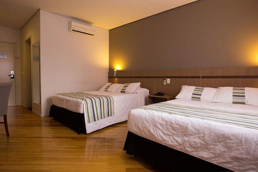 quarto cataratas.jpg