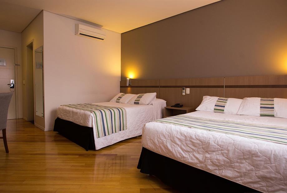 quarto cataratas.jpg