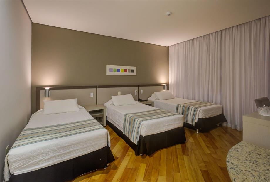 apto luxo 3 camas solteiro 2.jpg