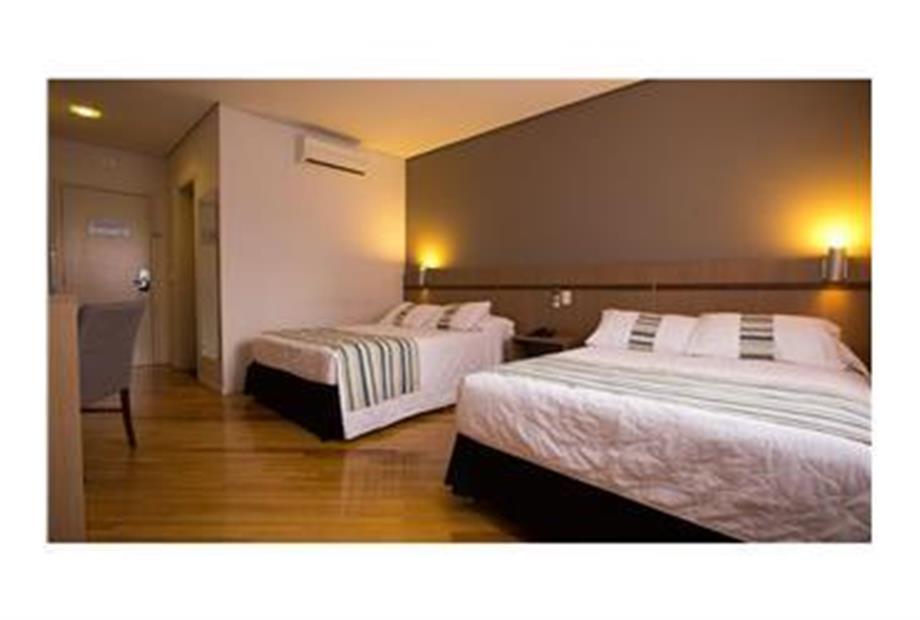 Apto com 02 camas de casal