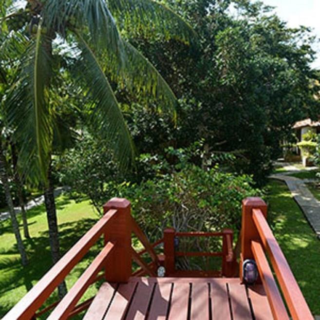 pousada_dos_reis_buzios_area_verde_2.jpg