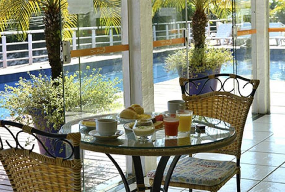 pousada_dos_reis_buzios_cafe_da_manha edit.jpg