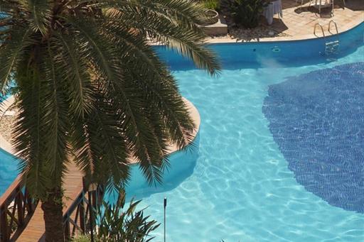 piscina - bar.jpg