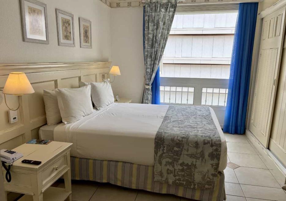suíte jurerê -quarto.jpg