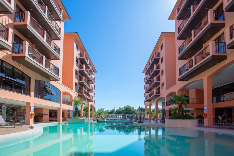 piscina.jpg