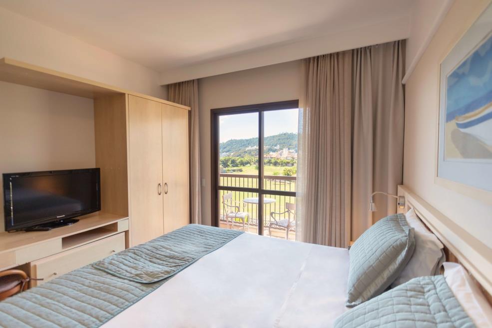 suite luxo lateral - vista lateral.jpg