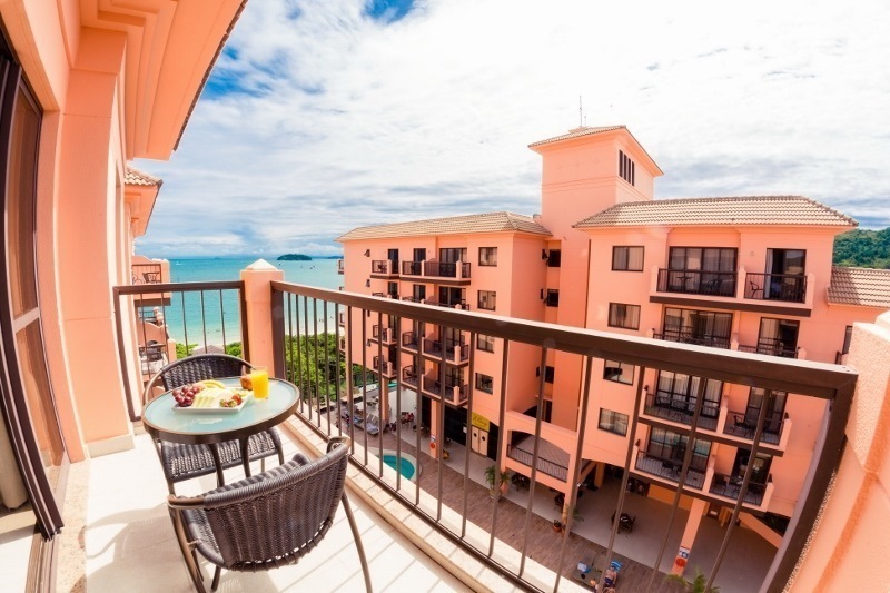 Quartos-vista piscina.jpg