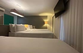 Superior triplo 3 camas de solteiro do Manhattan Plaza Hotel 