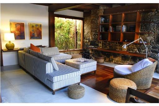 Library 2_Andre Azevedo.jpg