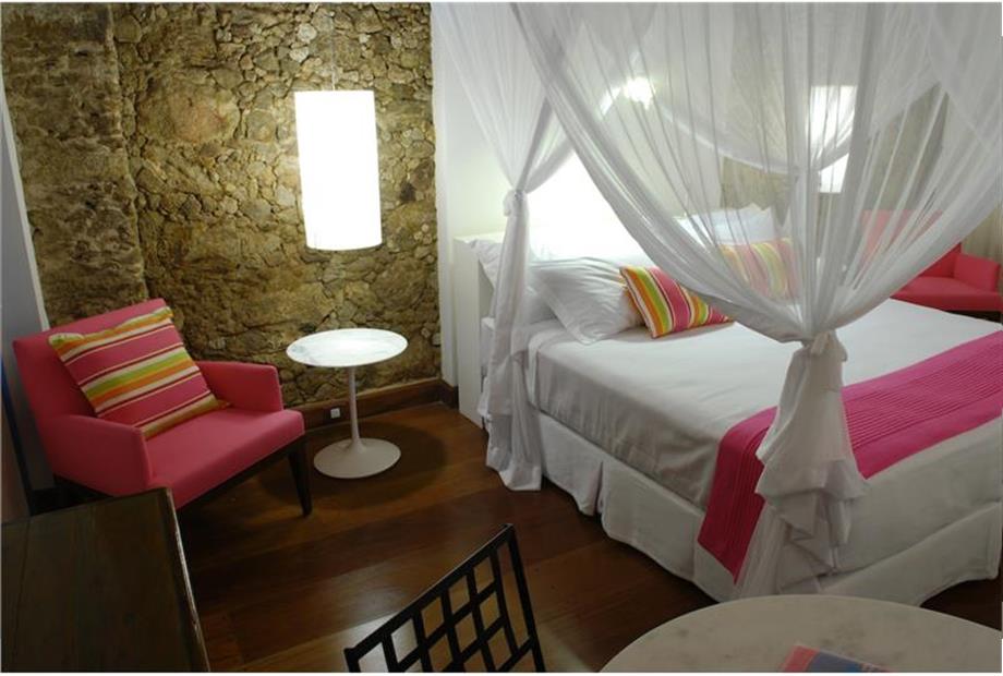 Pink Luxury Suite 9_Andre Azevedo.jpg