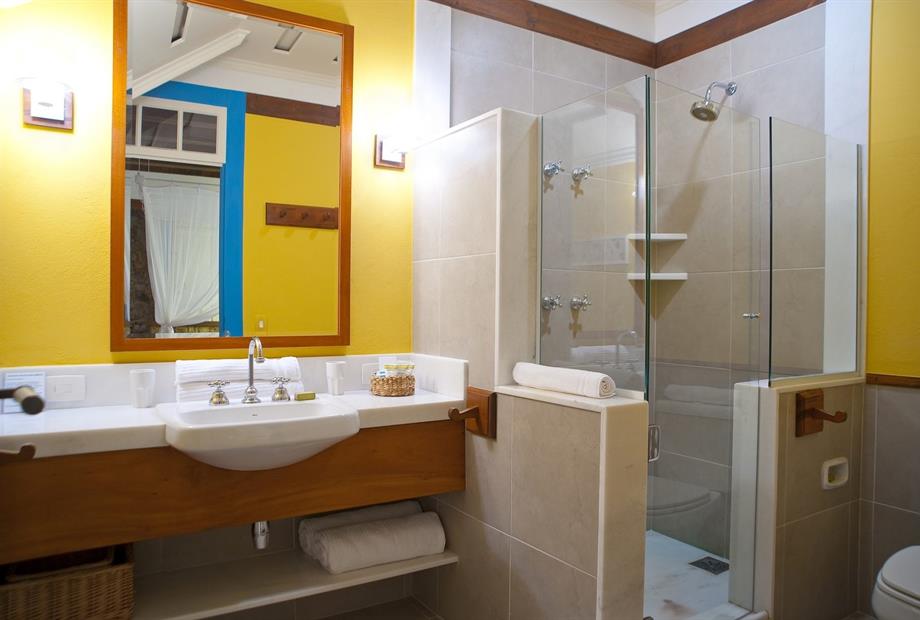 5.yellow luxury suite 2_andre azevedo.jpg