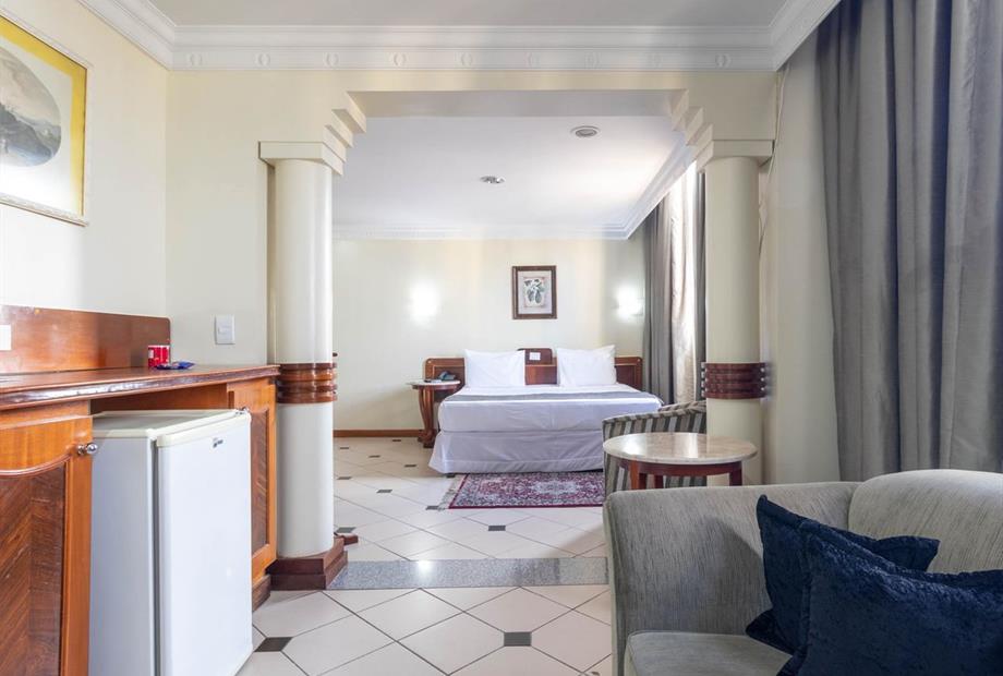 suite_luxo (2)_easy-resize.com.jpg