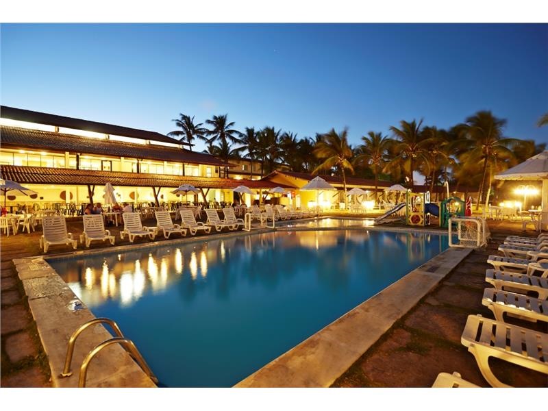VISTA NOTURNA PISCINA.jpg