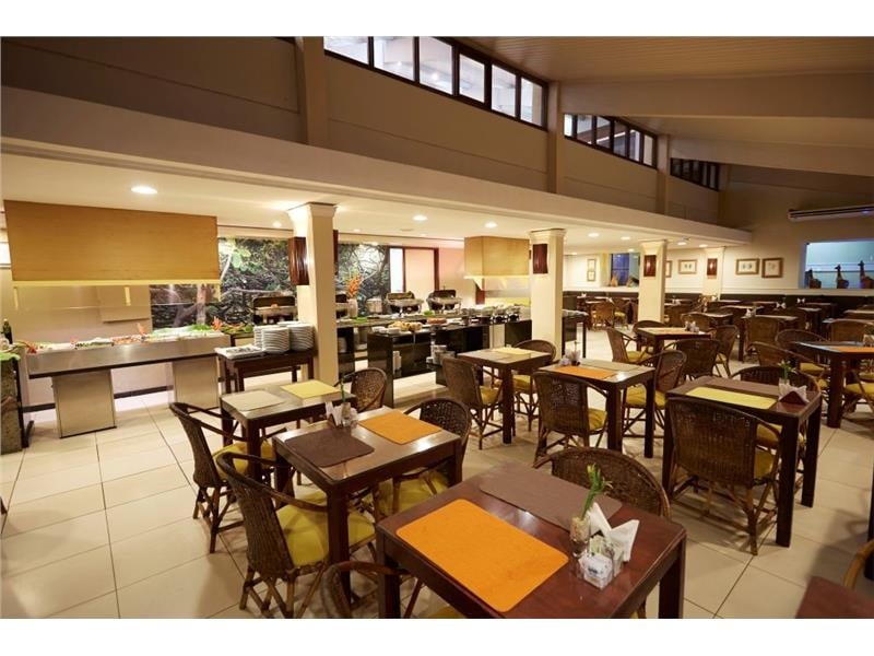 RESTAURANTE VISTA BUFFET.jpg