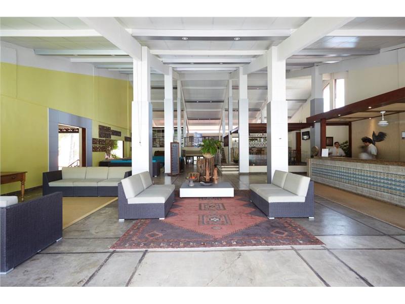 Lobby ENTRADA.jpg