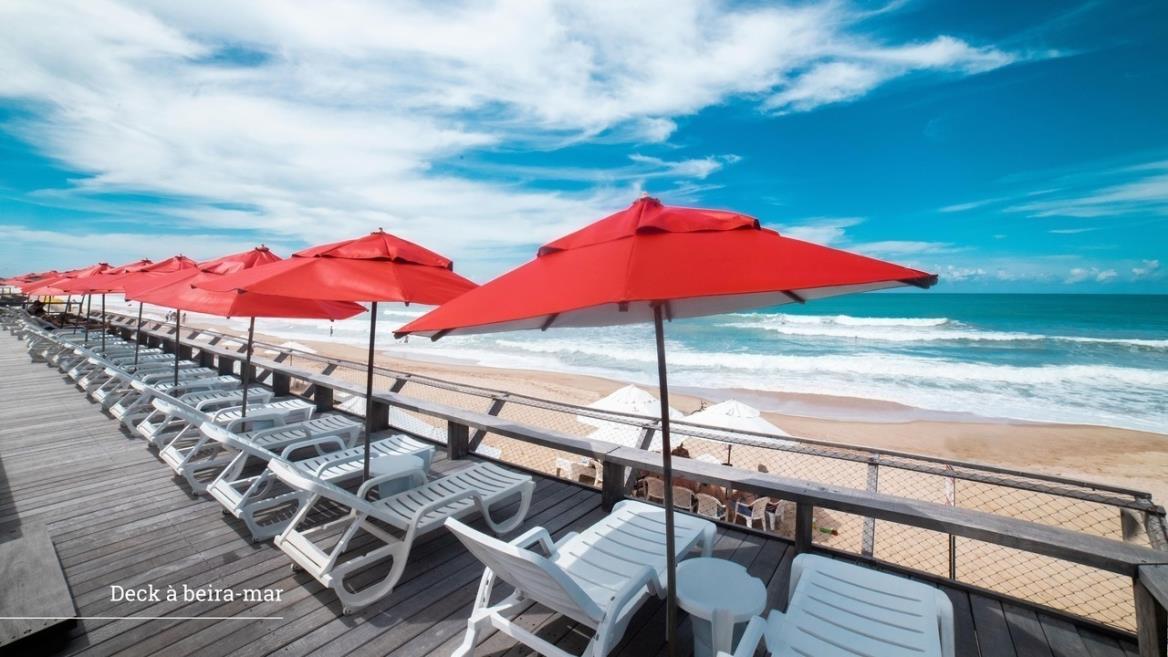 08-deck-à-beira-mar-hotel-armação.jpg