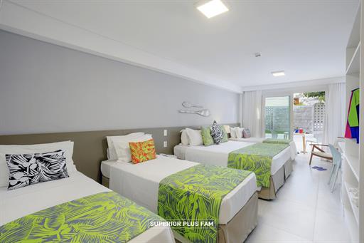 superior plus fam.jpg