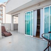 COBERTURA COM CHURRASQUEIRA