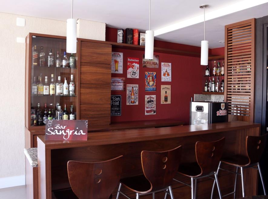 07 bar_Easy-Resize.com.jpg