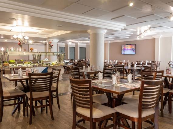 23 restaurante_Easy-Resize.com.jpg