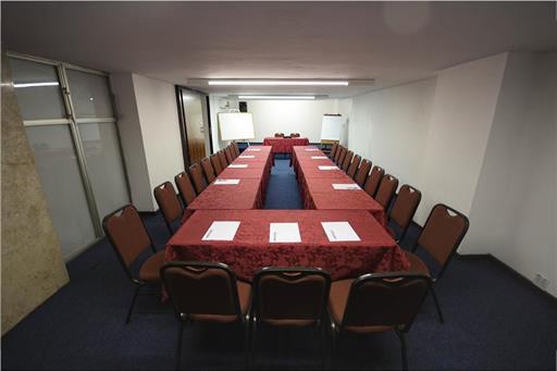 SALA EVENTO CAPRI 2.jpg