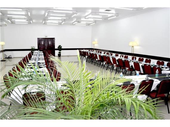 SALA EVENTO MILANO 2.JPG