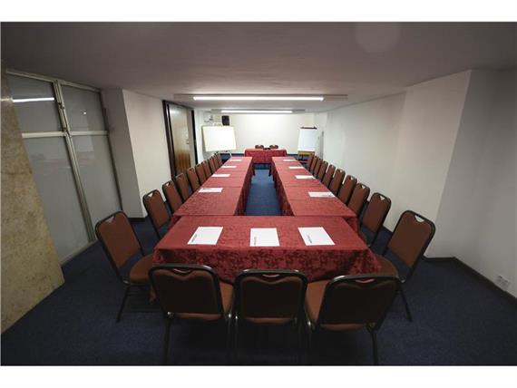 SALA EVENTO CAPRI 2.jpg