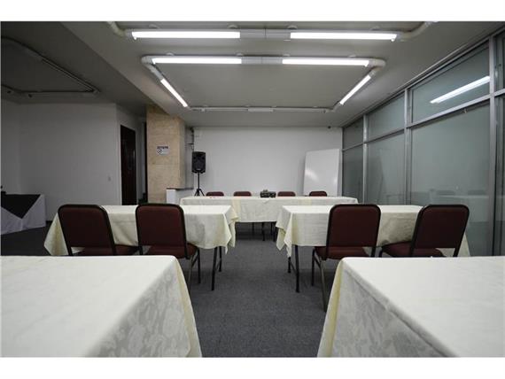 SALA EVENTO ROMA 4.jpg