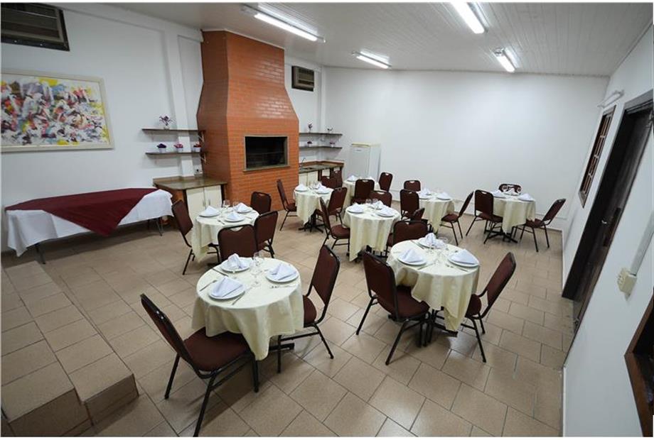 SALA EVENTO CHURRASQUEIRA 1.jpg