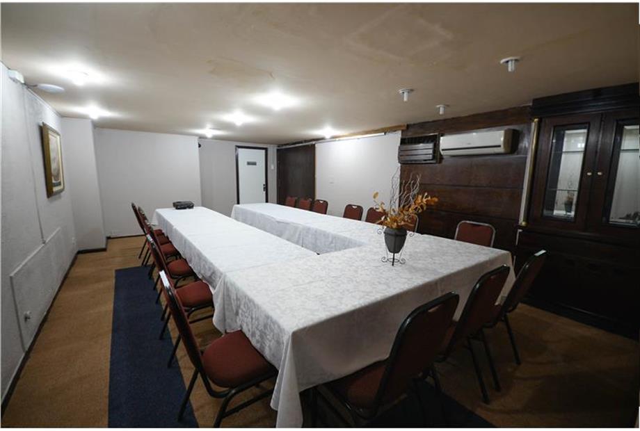 SALA EVENTO NAPOLI 1.jpg