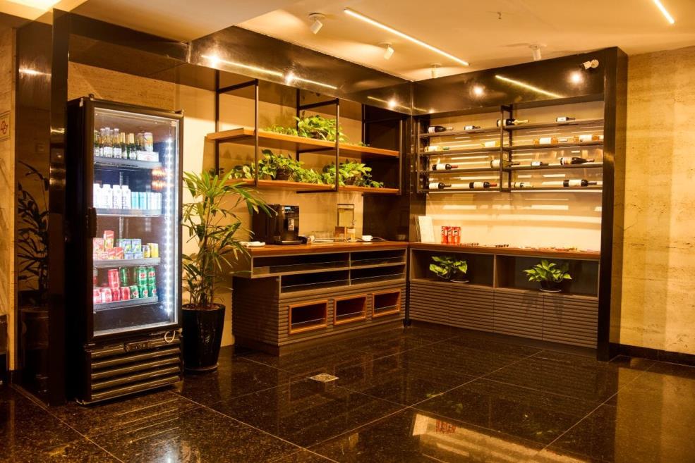lobby1.jpg