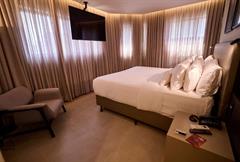 SUITE COM HIDROMASSAGEM