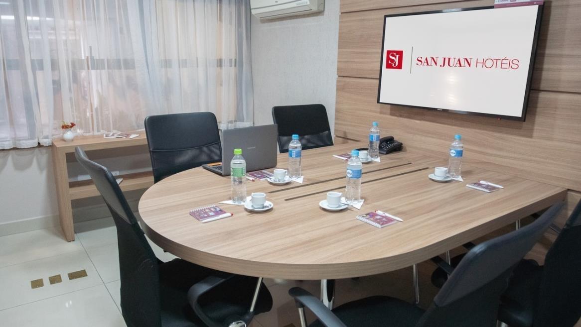 09 Business Center_Easy-Resize.com.jpg