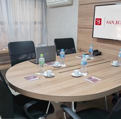 09 Business Center_Easy-Resize.com.jpg