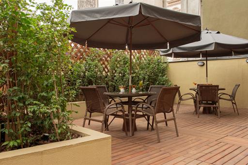 29 Deck_Easy-Resize.com.jpg