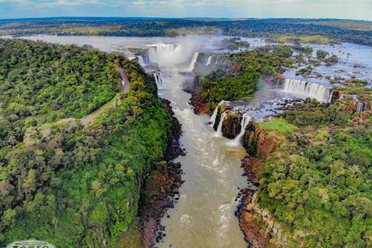 Cataratas - Copia.jpg