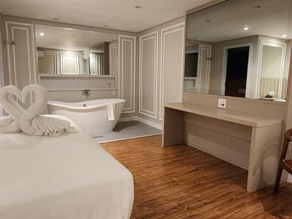 whatsapp image 2023-08-09 at 14.39.18-min.jpeg