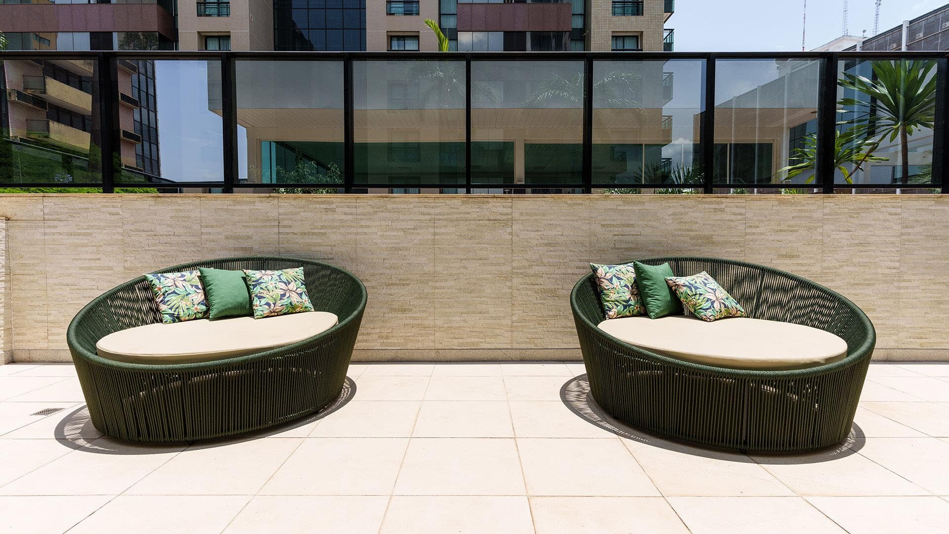 Illustrative image of Athos Bulcão Hplus EXECUTIVE