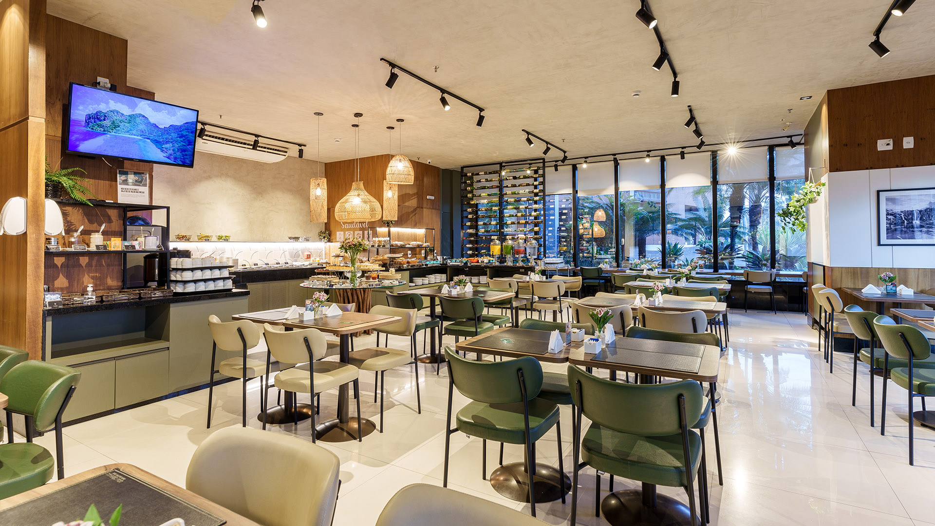 Illustrative image of Athos Bulcão Hplus EXECUTIVE