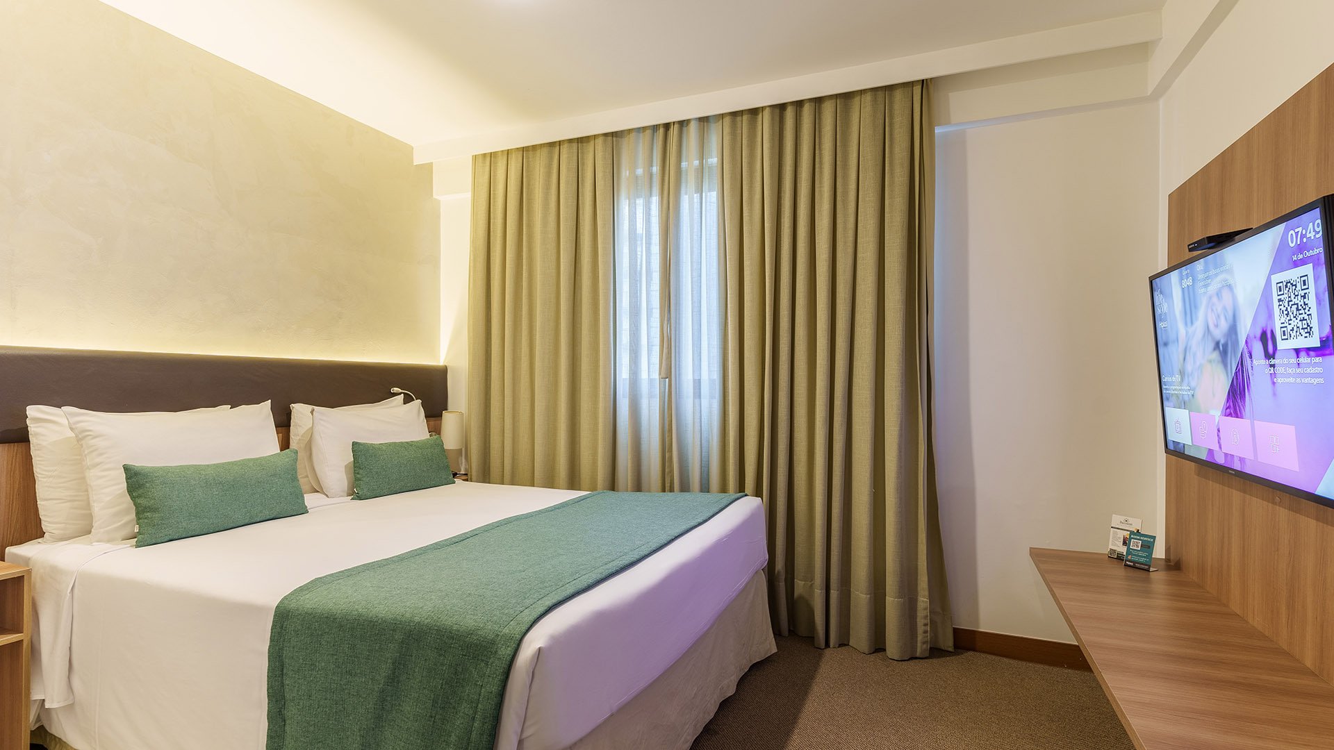 Illustrative image of Athos Bulcão Hplus EXECUTIVE